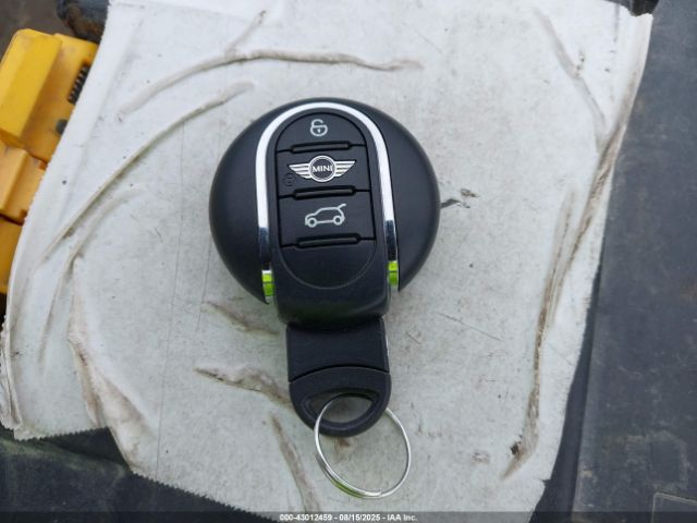 2017 MINI CLUBMAN WMWLU1C37H2F28843 Photo 10