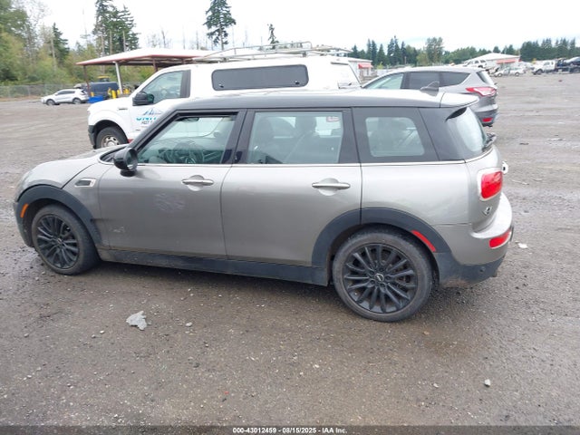 Mini Clubman 2017 WMWLU1C37H2F28843 Image 14