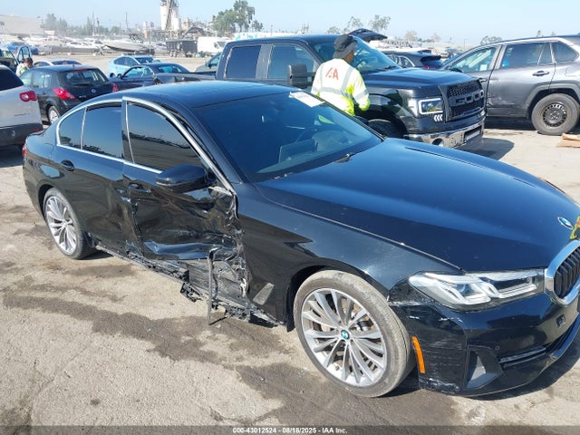 WBA53BH02MWX17304 BMW 530I