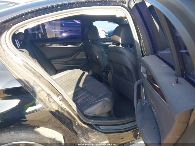 WBA53BH02MWX17304 BMW 530I