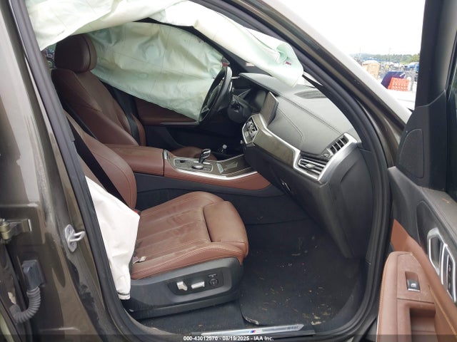 2022 BMW X5 5UXCR6C0XN9K56634 Photo 4
