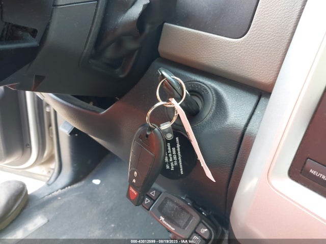 2009 DODGE RAM 1500 1D3HV18P39S789894 Photo 10