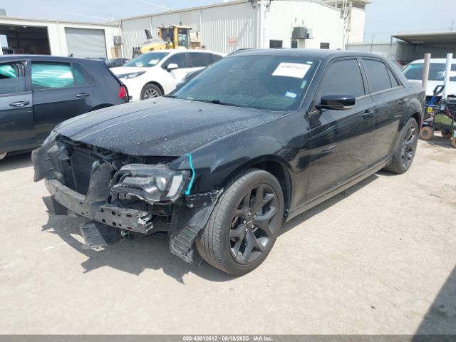 2022 CHRYSLER 300 2C3CCABG9NH107592 Photo 1