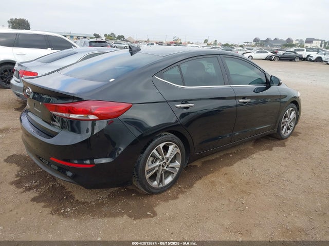 5NPD84LFXHH027058 Hyundai 2017