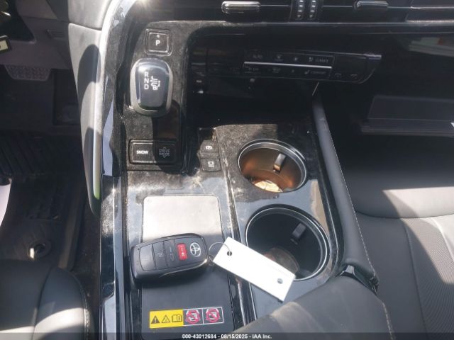 2024 TOYOTA MIRAI JTDAAAAA8RA011561 Photo 10