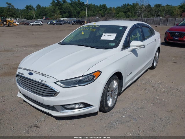 Ford 2.0l 4v atk hev 2017 3FA6P0RU1HR139230 Image 2