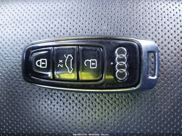 2024 AUDI Q8 E-TRON WA15AAGE4RB044864 Photo 10
