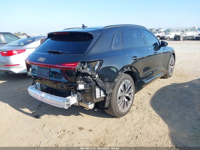 2024 AUDI Q8 E-TRON WA15AAGE4RB044864 Photo 3
