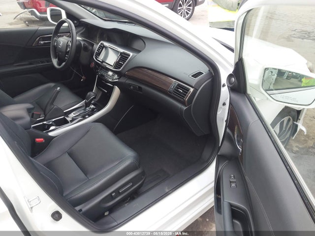 Honda lfa1 2017 JHMCR6F78HC030902 Image 5