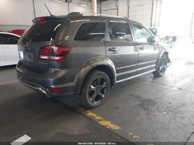 3C4PDDGGXJT323053 Dodge Journey