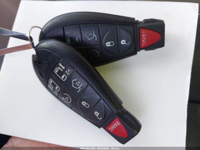 Chrysler 2016 2016 2C4RC1BG8GR268261 Image 11