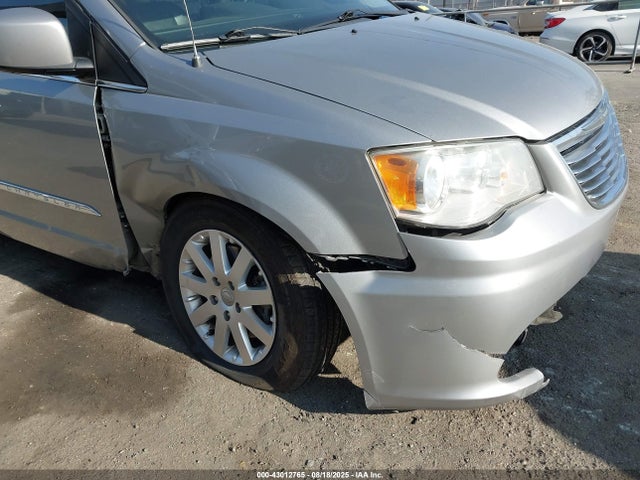 Chrysler 2016 2016 2C4RC1BG8GR268261 Image 6