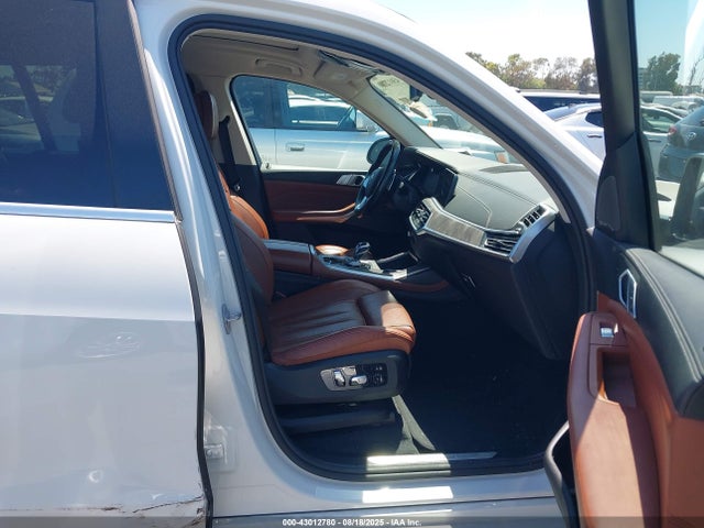 5UXCX4C57KLS37169 BMW X7