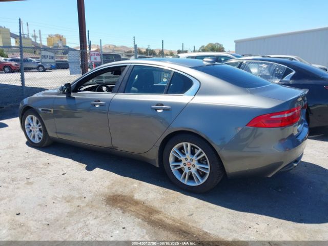 2017 JAGUAR XE SAJAD4BG4HA963940 Photo 2