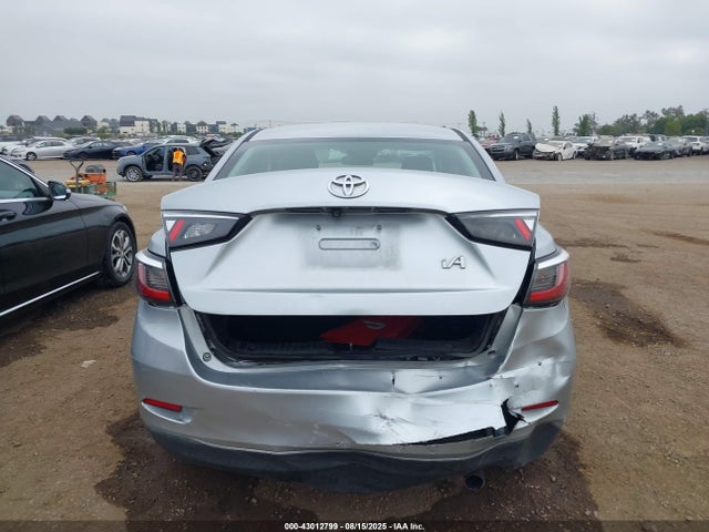 3MYDLBYV8JY331566 Toyota p5v