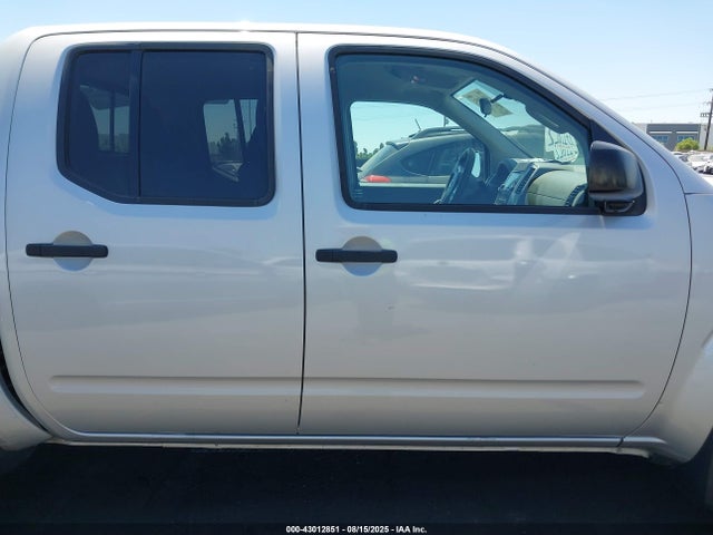 1N6AD0ER5JN739687 Nissan 2018