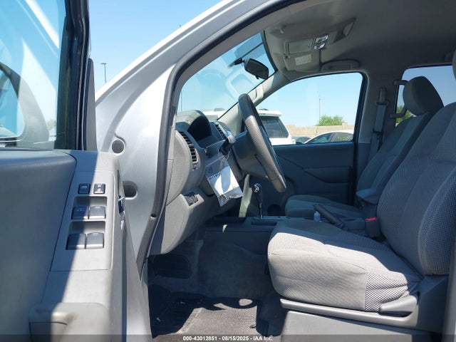 1N6AD0ER5JN739687 Nissan 2018