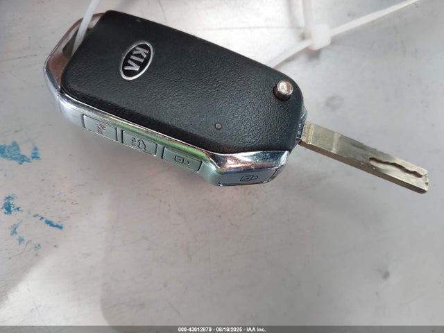 KNDCB3LC2L5365656 KIA gdi
