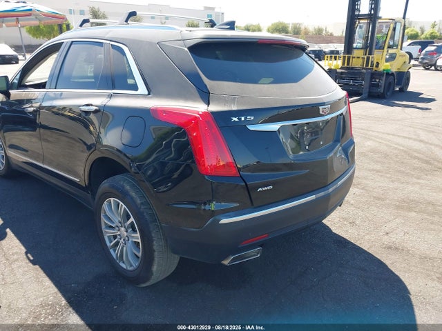 2019 CADILLAC XT5 1GYKNDRSXKZ259657 Photo 2