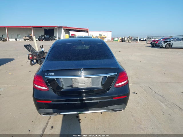 Mercedes-Benz m274 2019 WDDZF4JB6KA577695 Image 16