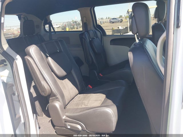 2C4RDGCG9KR633599 Dodge Grand Caravan