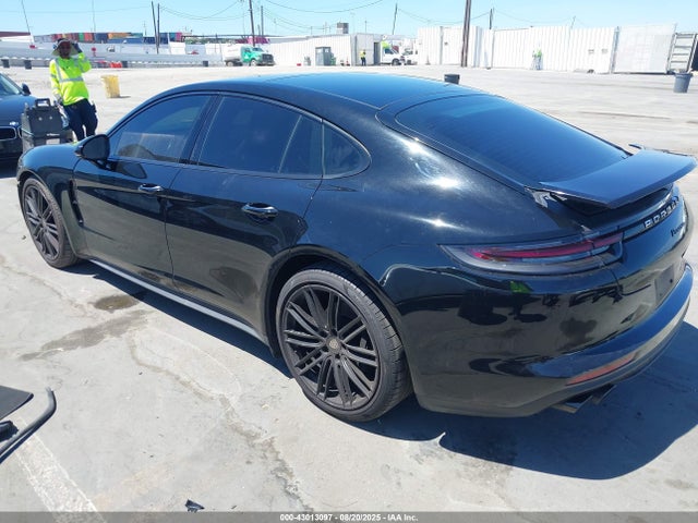 Porsche Panamera 2019 WP0AA2A78KL101278 Image 3