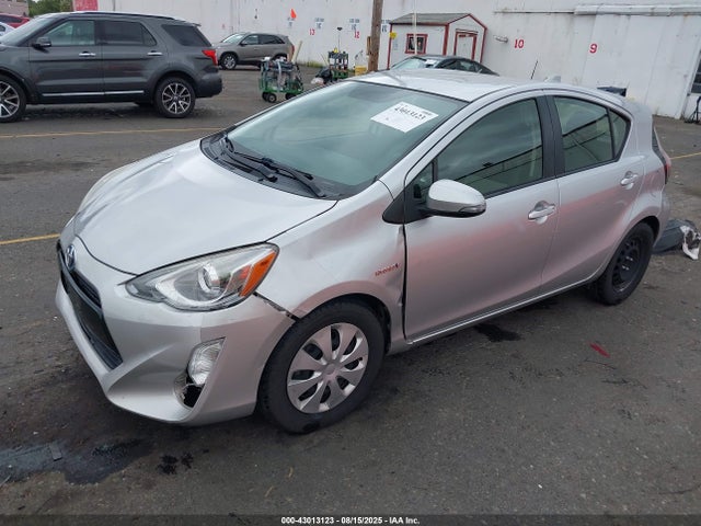 JTDKDTB38F1587024 Toyota 1nz-fxe+1lm