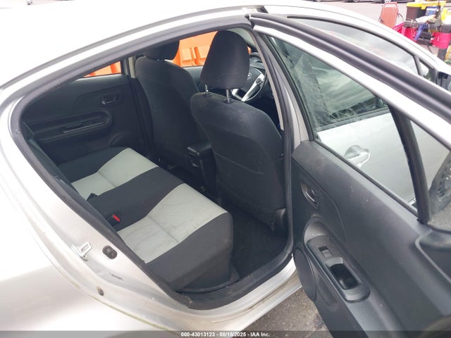 JTDKDTB38F1587024 Toyota 1nz-fxe+1lm