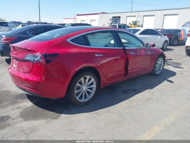 2018 TESLA MODEL 3 5YJ3E1EB9JF086412 Photo 3
