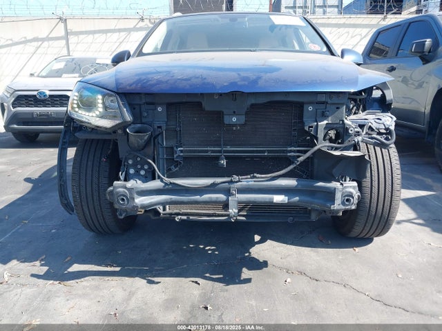 WVGEF9BP0ED008999 Volkswagen Touareg