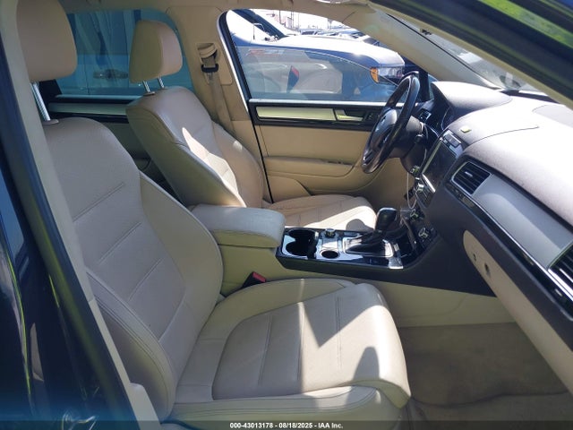WVGEF9BP0ED008999 Volkswagen Touareg