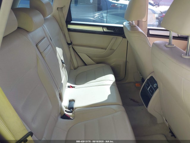 WVGEF9BP0ED008999 Volkswagen Touareg