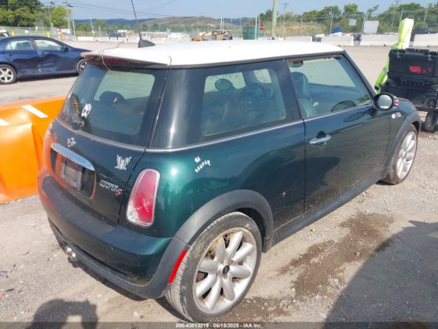 2006 MINI COOPER S WMWRE33506TJ33461 Photo 3
