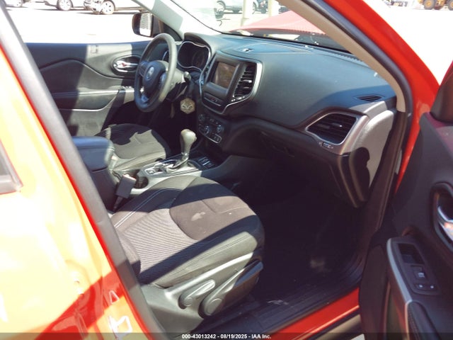 1C4PJLCB9MD173895 Jeep Cherokee