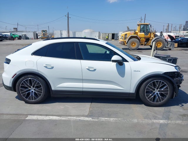 Porsche Macan 2025 WP1AA2XA2SL000364 Image 14