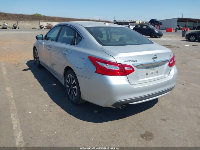 1N4AL3AP2HC161362 Nissan 2017