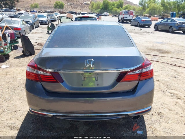 Honda ACCORD LX 2017 1HGCR2F36HA082355 Image 16