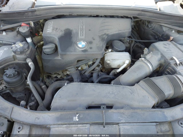 BMW X1 2015 WBAVL1C57FVY25892 Image 10