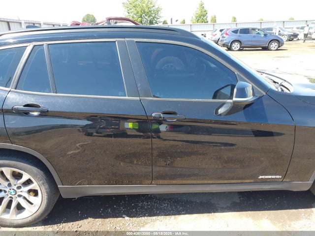 BMW X1 2015 WBAVL1C57FVY25892 Image 13