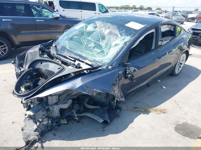 2023 TESLA MODEL 3 5YJ3E1EA6PF434733 Photo 1