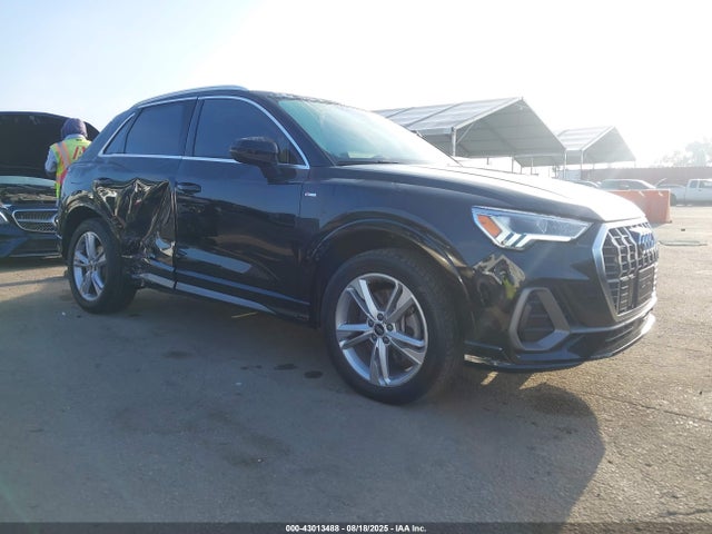 2023 AUDI Q3 WA1EECF3XP1031491 Photo 0