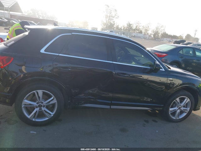 Audi 45 tfsi 2023 WA1EECF3XP1031491 Image 13