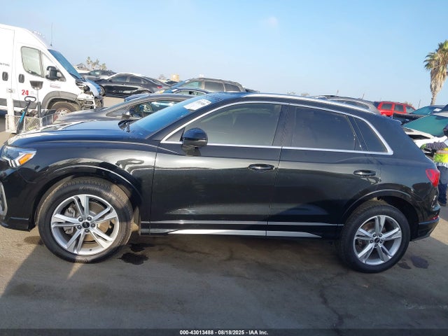 Audi 45 tfsi 2023 WA1EECF3XP1031491 Image 14