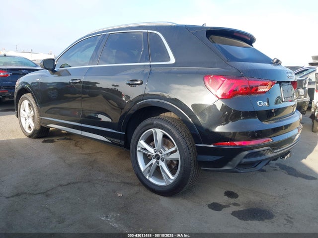 2023 AUDI Q3 WA1EECF3XP1031491 Photo 2