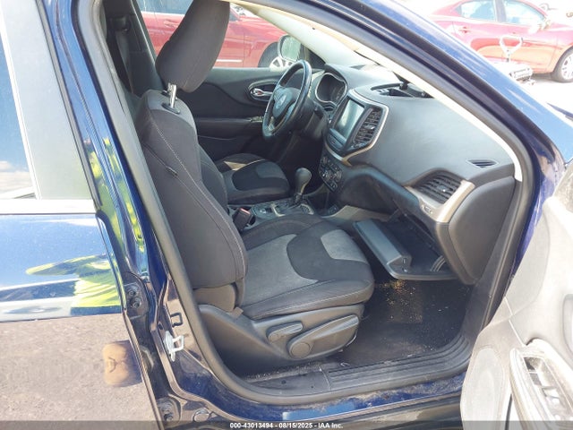 1C4PJLCBXEW158702 Jeep Cherokee