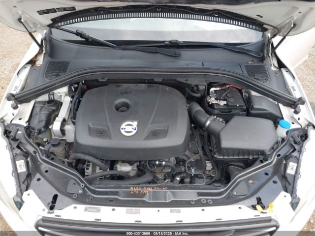 2015 VOLVO XC60 YV440MDC7F2601302 Photo 9