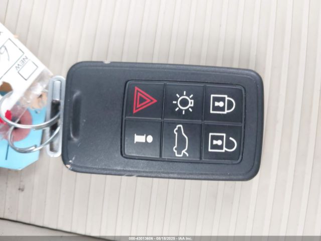 2015 VOLVO XC60 YV440MDC7F2601302 Photo 10