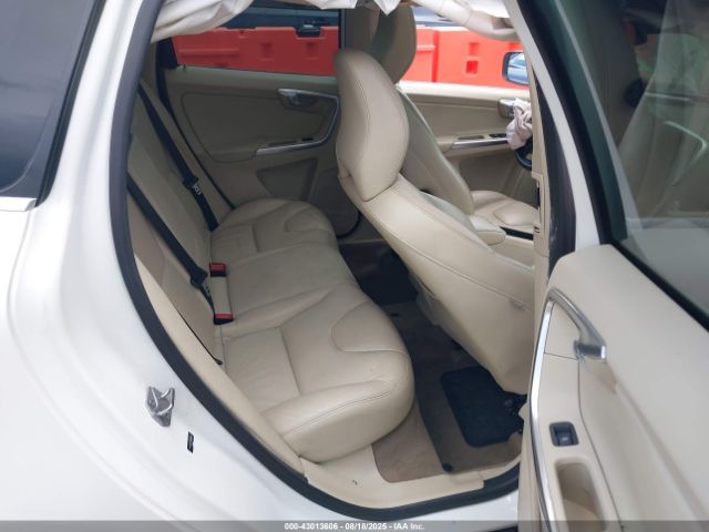 2015 VOLVO XC60 YV440MDC7F2601302 Photo 7