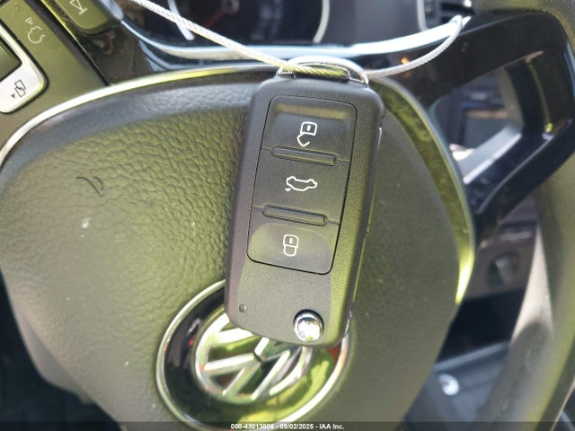 3VWD17AJ6FM315614 Volkswagen 1.8t