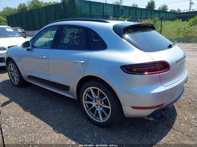 2017 PORSCHE MACAN WP1AG2A52HLB56068 Photo 2